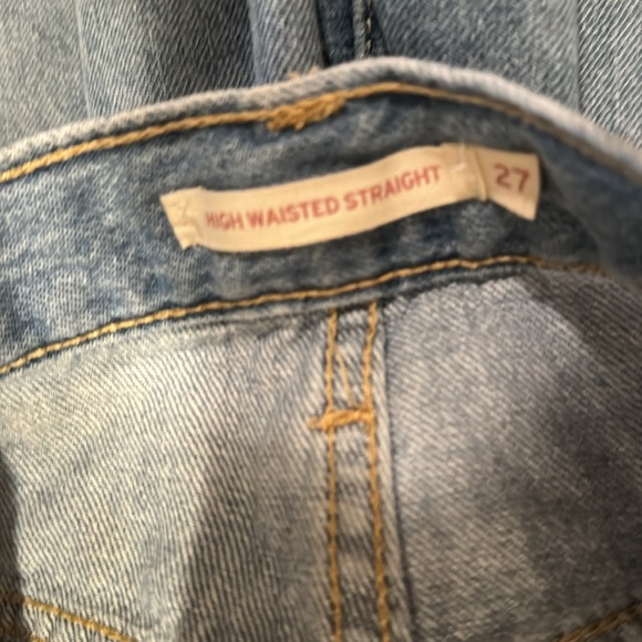 Levi's Women's High Waisted Straight Jeans - Picture 3 of 3